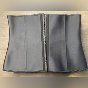 Women’s Latex Waist Trainer Shapewear XL.